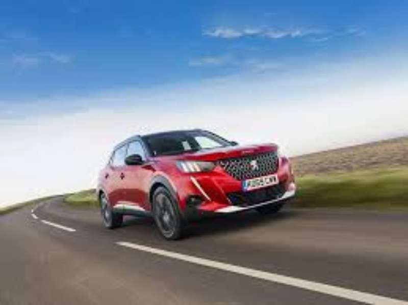Peugeot 2008e Allure 100Kwh 136 Auto